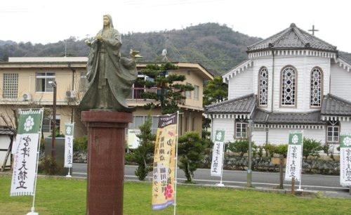 細川ガラシャ(明智玉子)の銅像